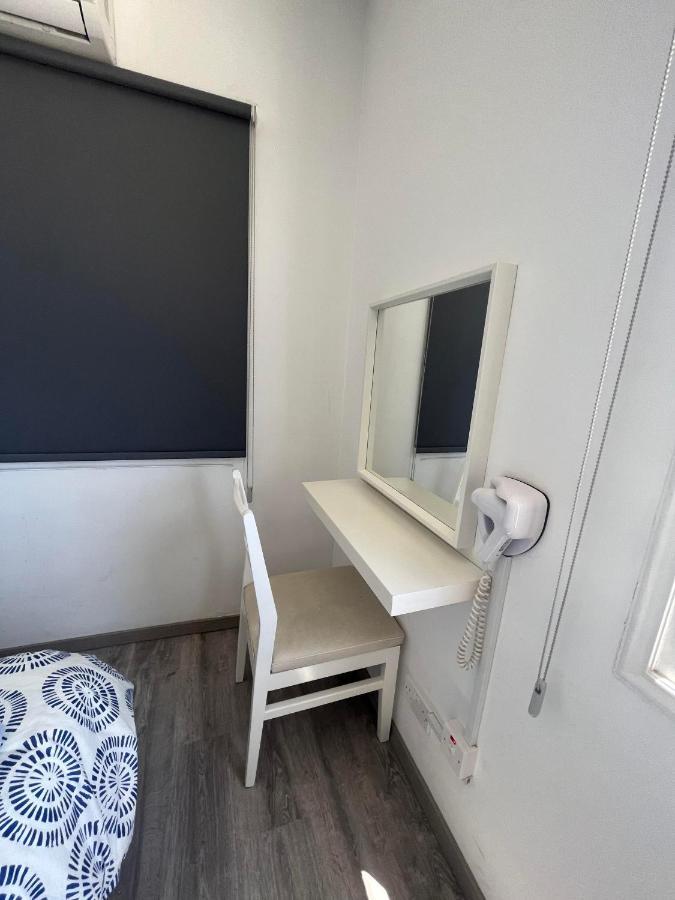 Polyxeni Hotel Apartments Лимасол Екстериор снимка