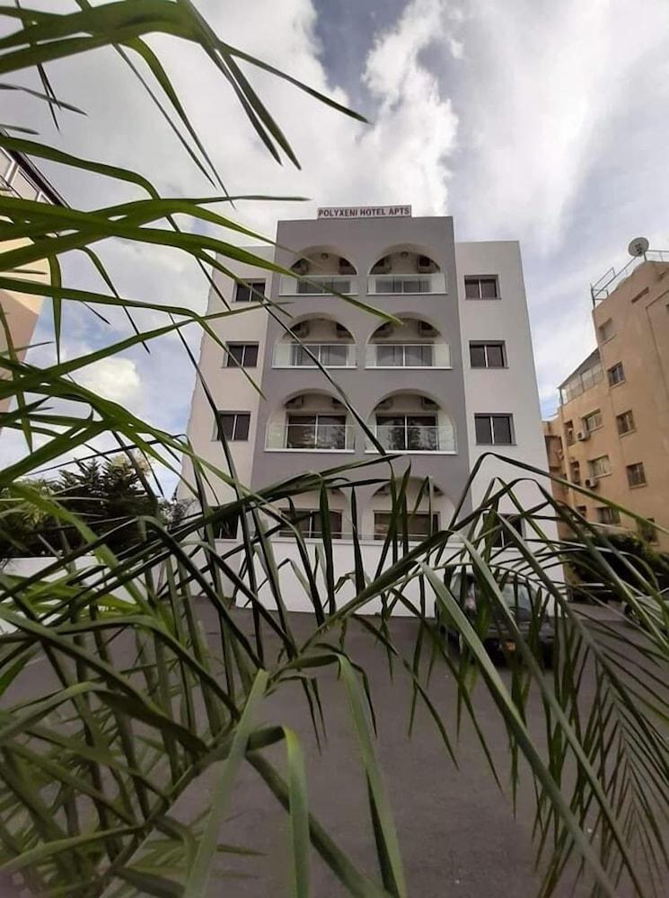 Polyxeni Hotel Apartments Лимасол Екстериор снимка